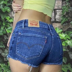 Levi’s shorts